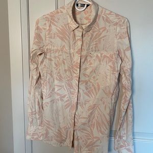 GIFTED to a Posher! MEC hiking shirt - Size XS